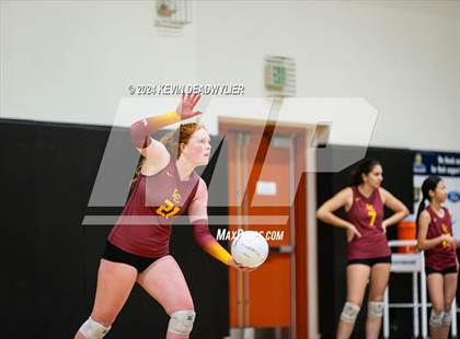 Thumbnail 3 in La Canada @ Oaks Christian photogallery.