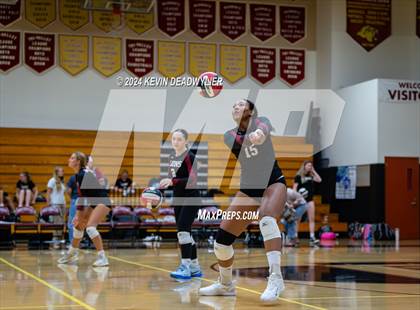 Thumbnail 1 in La Canada @ Oaks Christian photogallery.