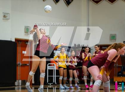 Thumbnail 3 in La Canada @ Oaks Christian photogallery.