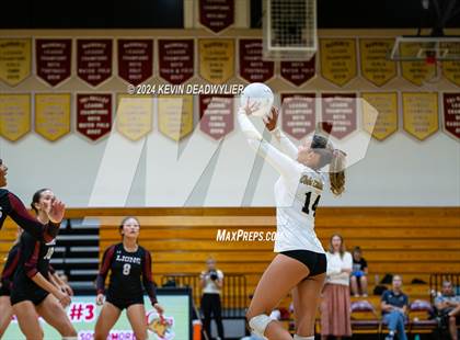 Thumbnail 3 in La Canada @ Oaks Christian photogallery.