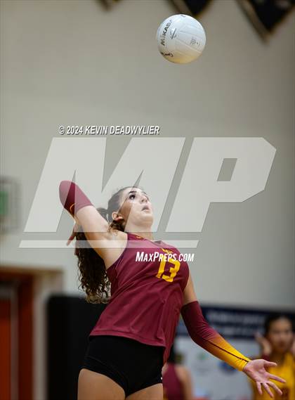 Thumbnail 3 in La Canada @ Oaks Christian photogallery.