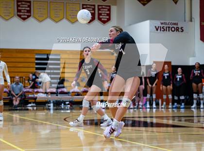 Thumbnail 1 in La Canada @ Oaks Christian photogallery.