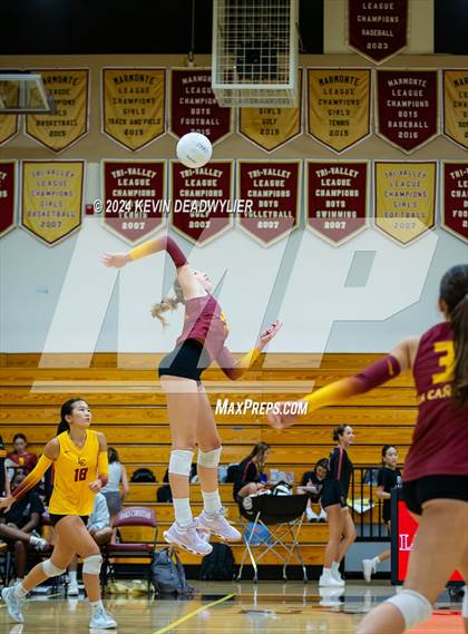 Thumbnail 2 in La Canada @ Oaks Christian photogallery.