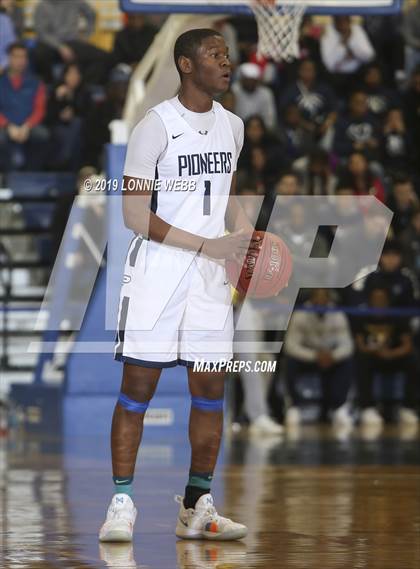 Thumbnail 2 in Poughkeepsie vs Tappan Zee (Section 1 Class A Final) photogallery.