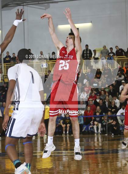 Thumbnail 1 in Poughkeepsie vs Tappan Zee (Section 1 Class A Final) photogallery.