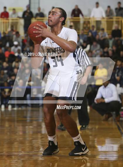 Thumbnail 3 in Poughkeepsie vs Tappan Zee (Section 1 Class A Final) photogallery.