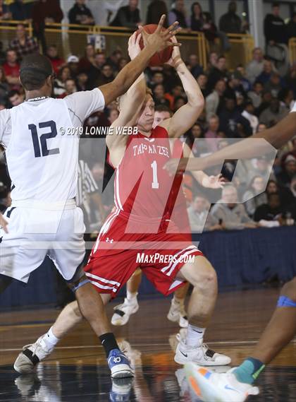 Thumbnail 3 in Poughkeepsie vs Tappan Zee (Section 1 Class A Final) photogallery.