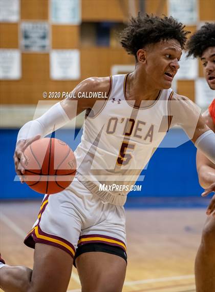 Thumbnail 3 in Eastside Catholic vs. O'Dea (WIAA 3A District 2 Final) photogallery.