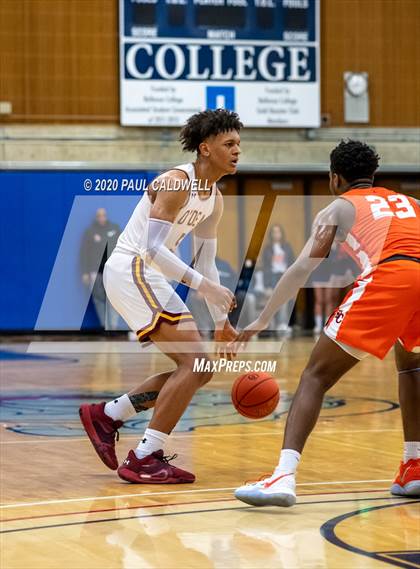 Thumbnail 3 in Eastside Catholic vs. O'Dea (WIAA 3A District 2 Final) photogallery.