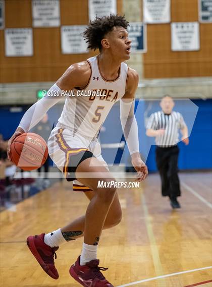 Thumbnail 1 in Eastside Catholic vs. O'Dea (WIAA 3A District 2 Final) photogallery.