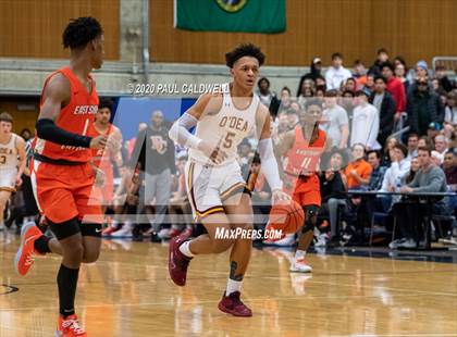 Thumbnail 3 in Eastside Catholic vs. O'Dea (WIAA 3A District 2 Final) photogallery.