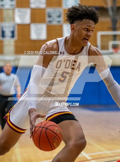 Thumbnail 2 in Eastside Catholic vs. O'Dea (WIAA 3A District 2 Final) photogallery.