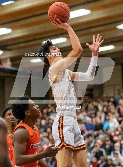 Thumbnail 3 in Eastside Catholic vs. O'Dea (WIAA 3A District 2 Final) photogallery.