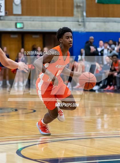 Thumbnail 2 in Eastside Catholic vs. O'Dea (WIAA 3A District 2 Final) photogallery.