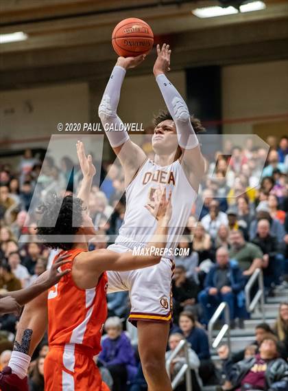Thumbnail 1 in Eastside Catholic vs. O'Dea (WIAA 3A District 2 Final) photogallery.