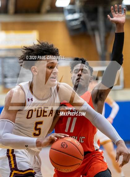 Thumbnail 3 in Eastside Catholic vs. O'Dea (WIAA 3A District 2 Final) photogallery.