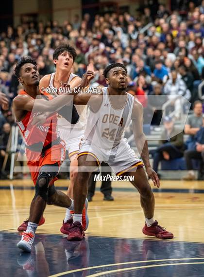 Thumbnail 2 in Eastside Catholic vs. O'Dea (WIAA 3A District 2 Final) photogallery.