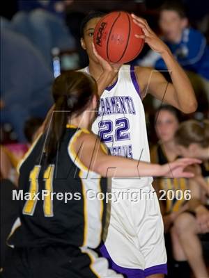 Thumbnail 2 in Del Oro @ Sacramento (Section Playoffs) photogallery.