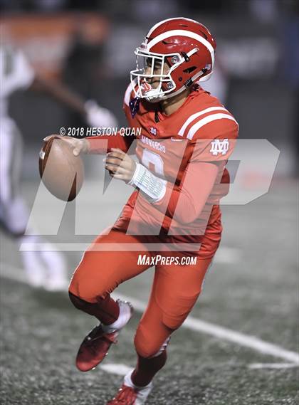 Thumbnail 2 in De La Salle vs Mater Dei (CIF State Open Final) photogallery.