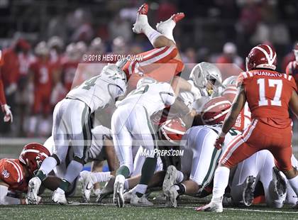 Thumbnail 2 in De La Salle vs Mater Dei (CIF State Open Final) photogallery.