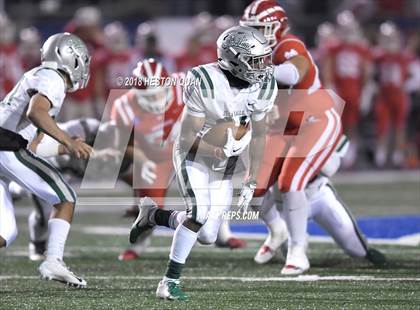 Thumbnail 3 in De La Salle vs Mater Dei (CIF State Open Final) photogallery.