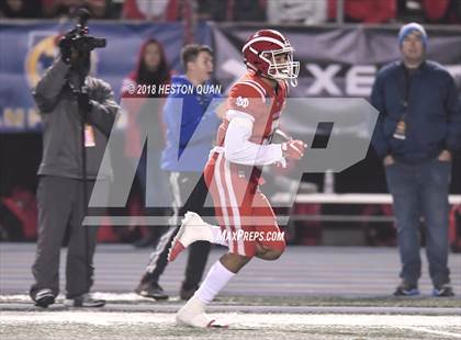 Thumbnail 1 in De La Salle vs Mater Dei (CIF State Open Final) photogallery.