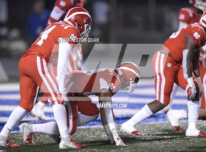 Thumbnail 1 in De La Salle vs Mater Dei (CIF State Open Final) photogallery.