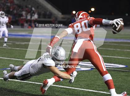 Thumbnail 1 in De La Salle vs Mater Dei (CIF State Open Final) photogallery.
