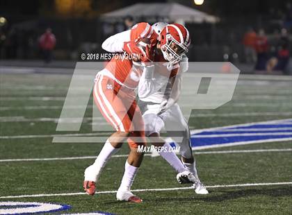 Thumbnail 3 in De La Salle vs Mater Dei (CIF State Open Final) photogallery.