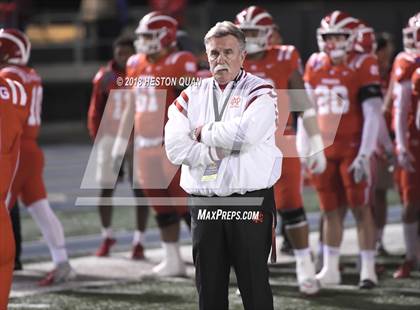 Thumbnail 2 in De La Salle vs Mater Dei (CIF State Open Final) photogallery.