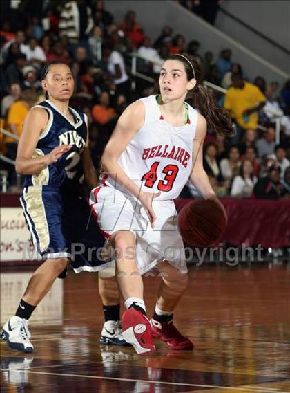 Thumbnail 2 in Bellaire vs. Nimitz (Texas 5A Region 3 Semifinal) photogallery.