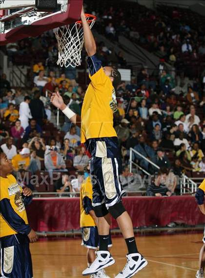 Thumbnail 1 in Bellaire vs. Nimitz (Texas 5A Region 3 Semifinal) photogallery.