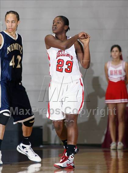 Thumbnail 1 in Bellaire vs. Nimitz (Texas 5A Region 3 Semifinal) photogallery.