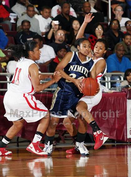 Thumbnail 3 in Bellaire vs. Nimitz (Texas 5A Region 3 Semifinal) photogallery.