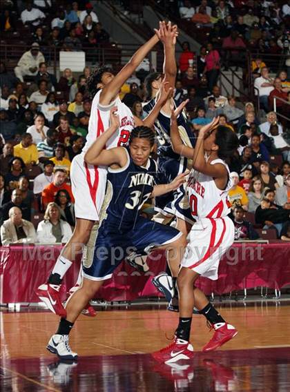 Thumbnail 3 in Bellaire vs. Nimitz (Texas 5A Region 3 Semifinal) photogallery.