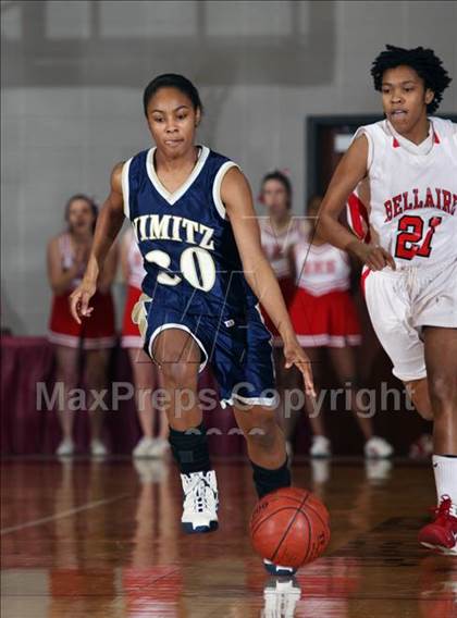 Thumbnail 3 in Bellaire vs. Nimitz (Texas 5A Region 3 Semifinal) photogallery.