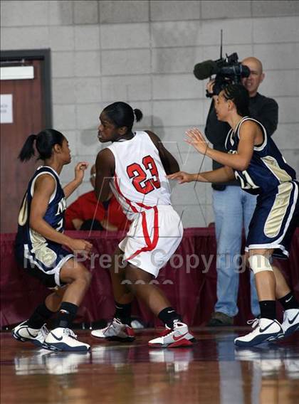 Thumbnail 3 in Bellaire vs. Nimitz (Texas 5A Region 3 Semifinal) photogallery.