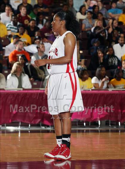 Thumbnail 2 in Bellaire vs. Nimitz (Texas 5A Region 3 Semifinal) photogallery.