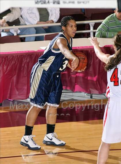 Thumbnail 1 in Bellaire vs. Nimitz (Texas 5A Region 3 Semifinal) photogallery.