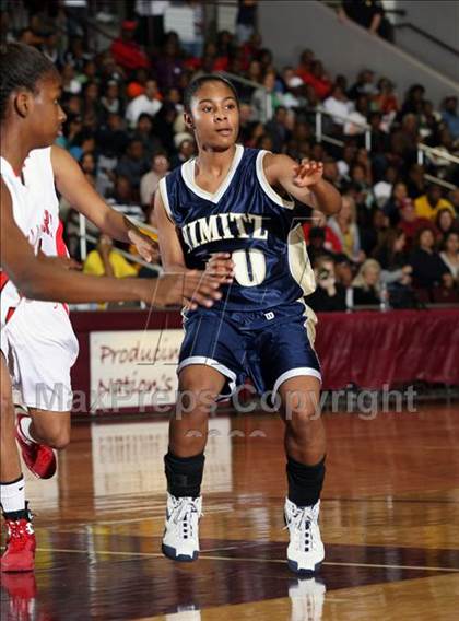 Thumbnail 3 in Bellaire vs. Nimitz (Texas 5A Region 3 Semifinal) photogallery.