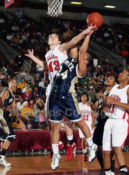 Thumbnail 2 in Bellaire vs. Nimitz (Texas 5A Region 3 Semifinal) photogallery.