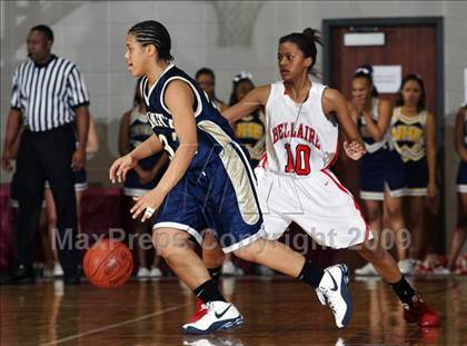 Thumbnail 3 in Bellaire vs. Nimitz (Texas 5A Region 3 Semifinal) photogallery.