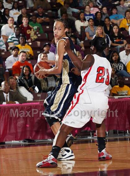 Thumbnail 1 in Bellaire vs. Nimitz (Texas 5A Region 3 Semifinal) photogallery.