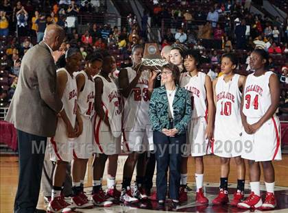 Thumbnail 2 in Bellaire vs. Nimitz (Texas 5A Region 3 Semifinal) photogallery.