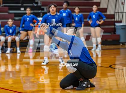 Thumbnail 2 in Lehman @ Rouse photogallery.