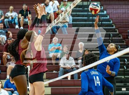 Thumbnail 3 in Lehman @ Rouse photogallery.