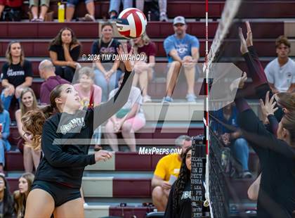 Thumbnail 1 in Lehman @ Rouse photogallery.