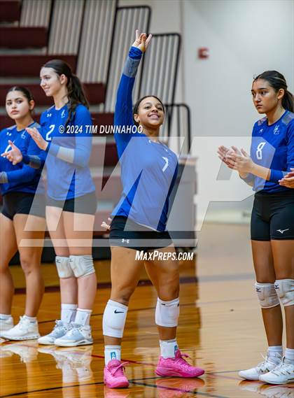 Thumbnail 2 in Lehman @ Rouse photogallery.