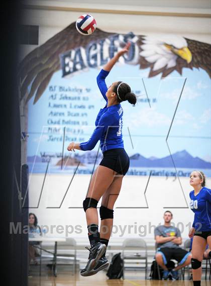 Thumbnail 2 in Calvary Christian vs Pahranagat(LMCA Fall Classic) photogallery.