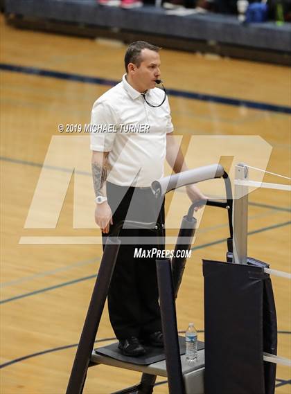 Thumbnail 2 in Snake River vs Weiser (3A state tournament) photogallery.